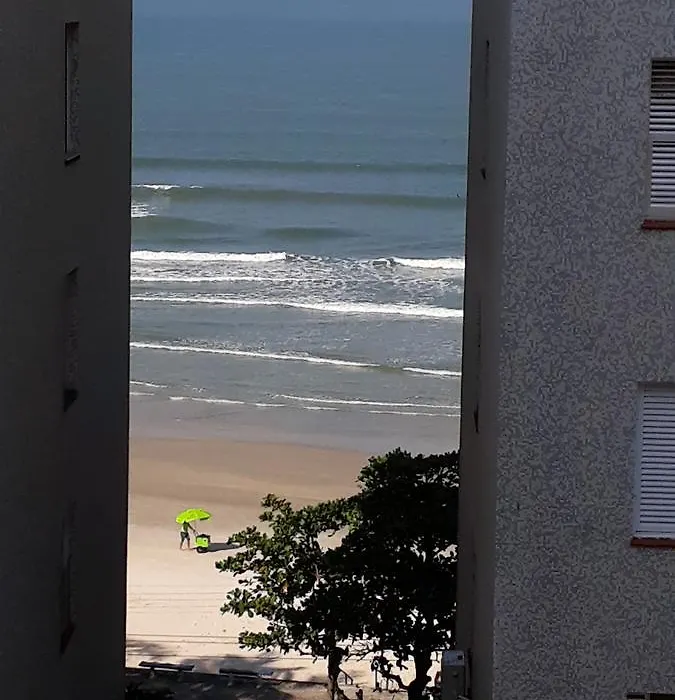 Kitnet Guarujá - Pitangueiras - sem garagem-1
